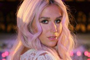 Artistas que deram pausa na carreira - Kesha